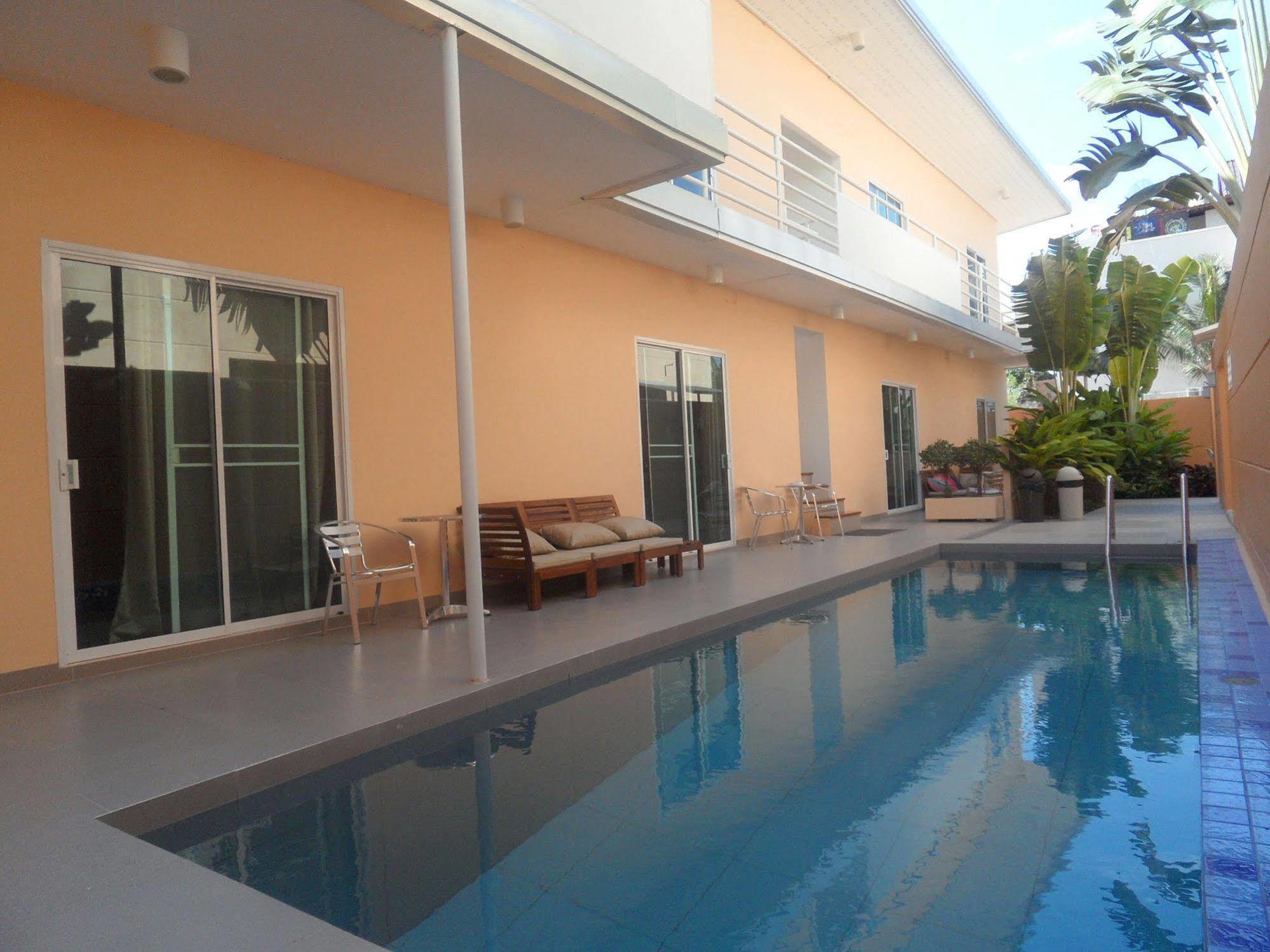 Gp Rooms Pool Guesthouse Pattaya Exterior photo